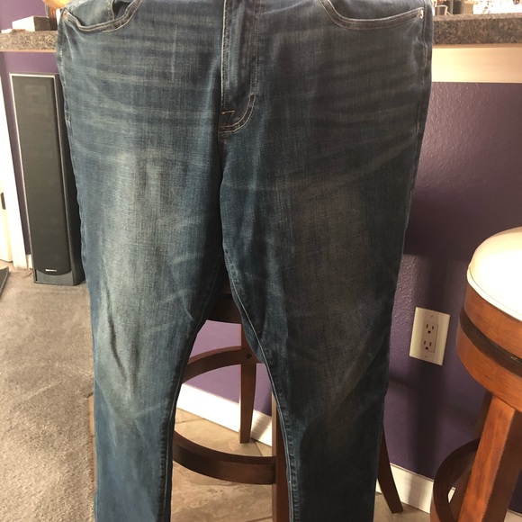 Lucky Brand Jeans - Picture 2 of 3